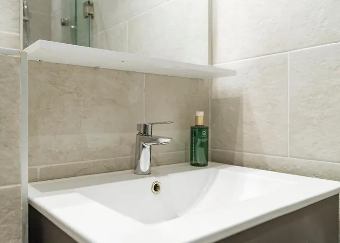 20 - New Building & Parking * Бухарест