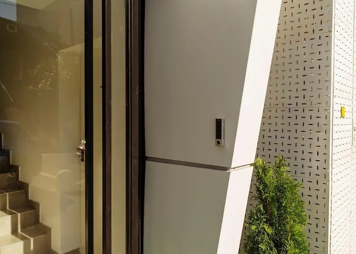 20 - New Building & Parking Апартаменти Бухарест