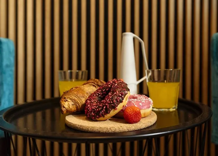 20 - New Building & Parking Апартаменти