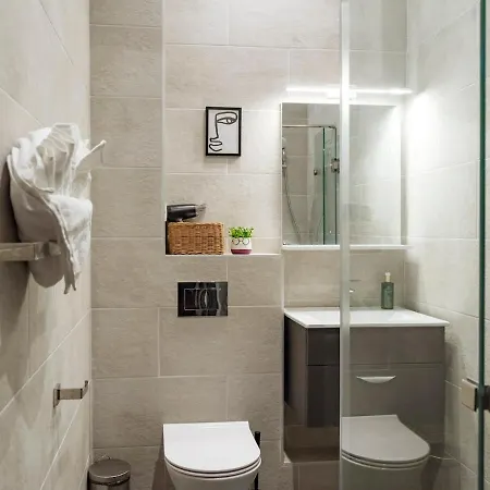 Apartament 20 - New Building & Parking *